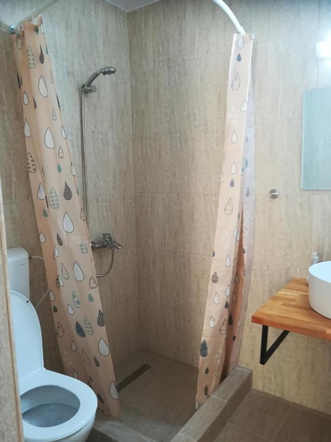 Отель Casa Mevas Костинешти Экстерьер фото