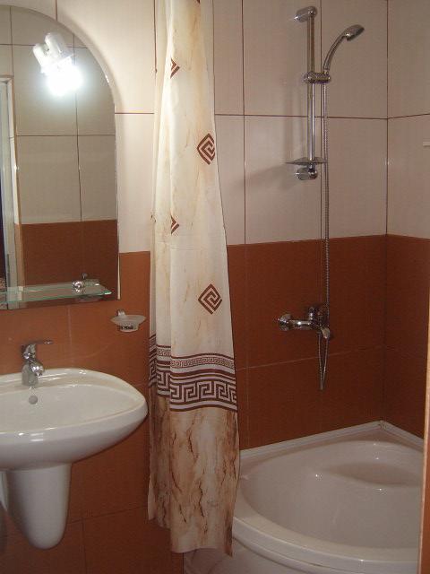 Отель Casa Mevas Костинешти Экстерьер фото